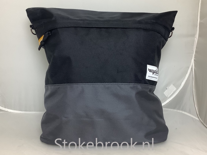 Urban Proof Shopper
